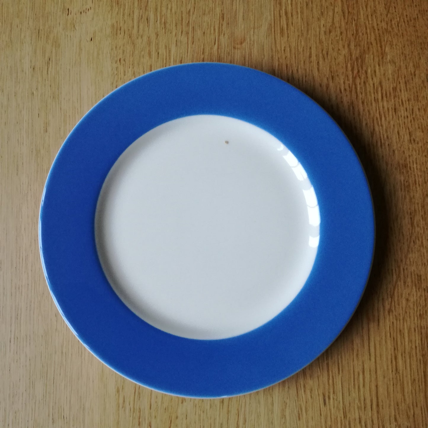 Petite assiette à large liseré bleu, Ceramic Olympia