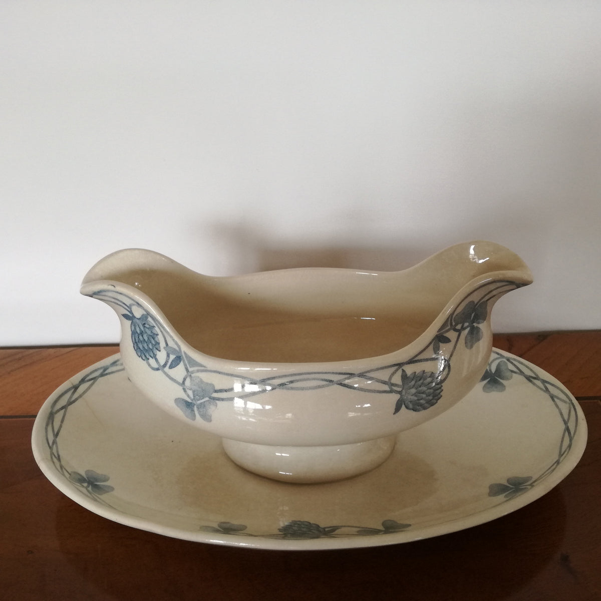 Saucière, modèle "Trèfle", U & C Sarreguemines