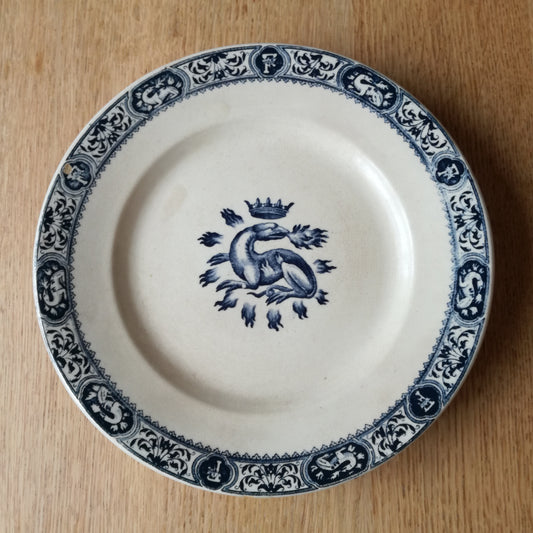 Plat sur pied ou biscuitier en Terre de fer modèle "François Ier" Salins