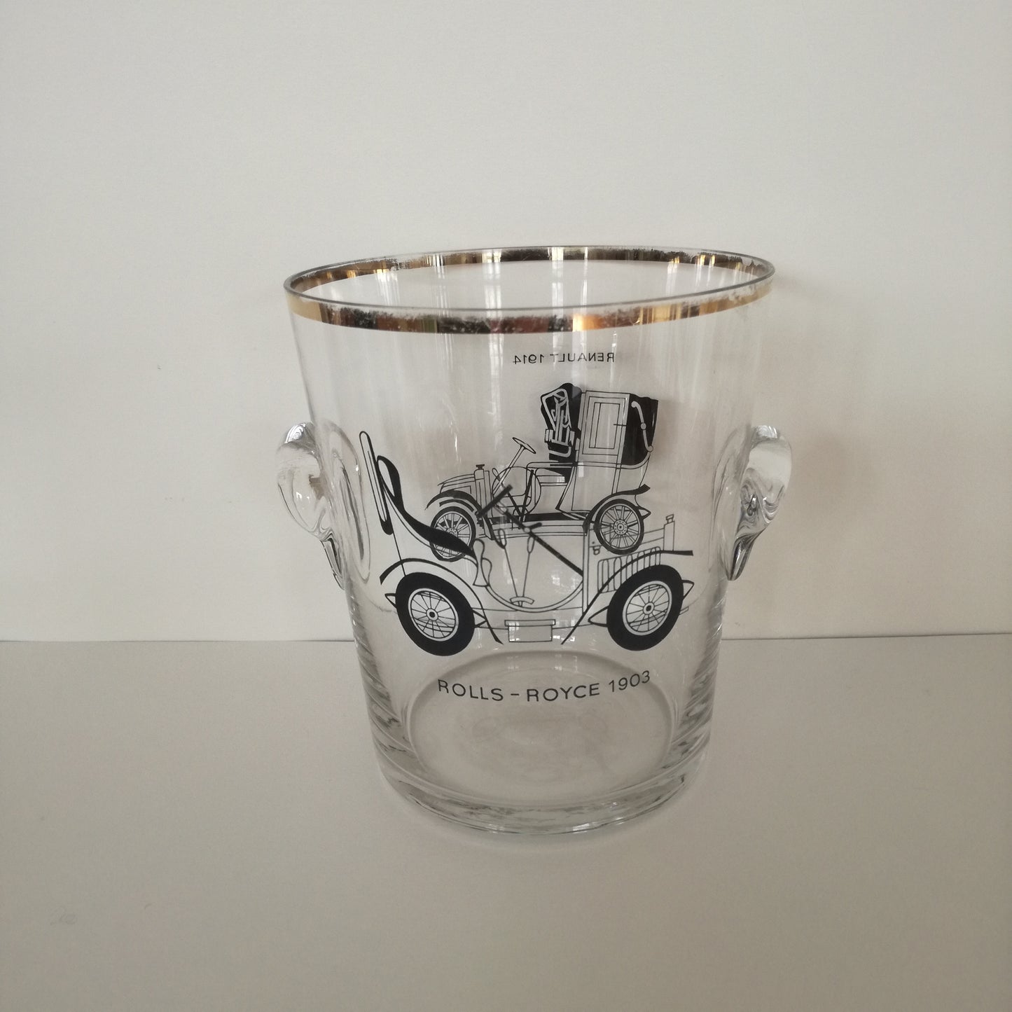 Seau à glaçons en verre à décor de voitures Rolls Royce 1903 et Renault 1914