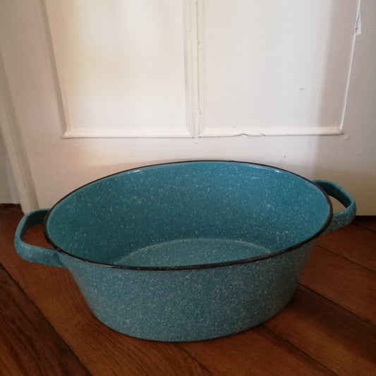 Bassine en tôle émaillée bleu clair mouchetée de blanc