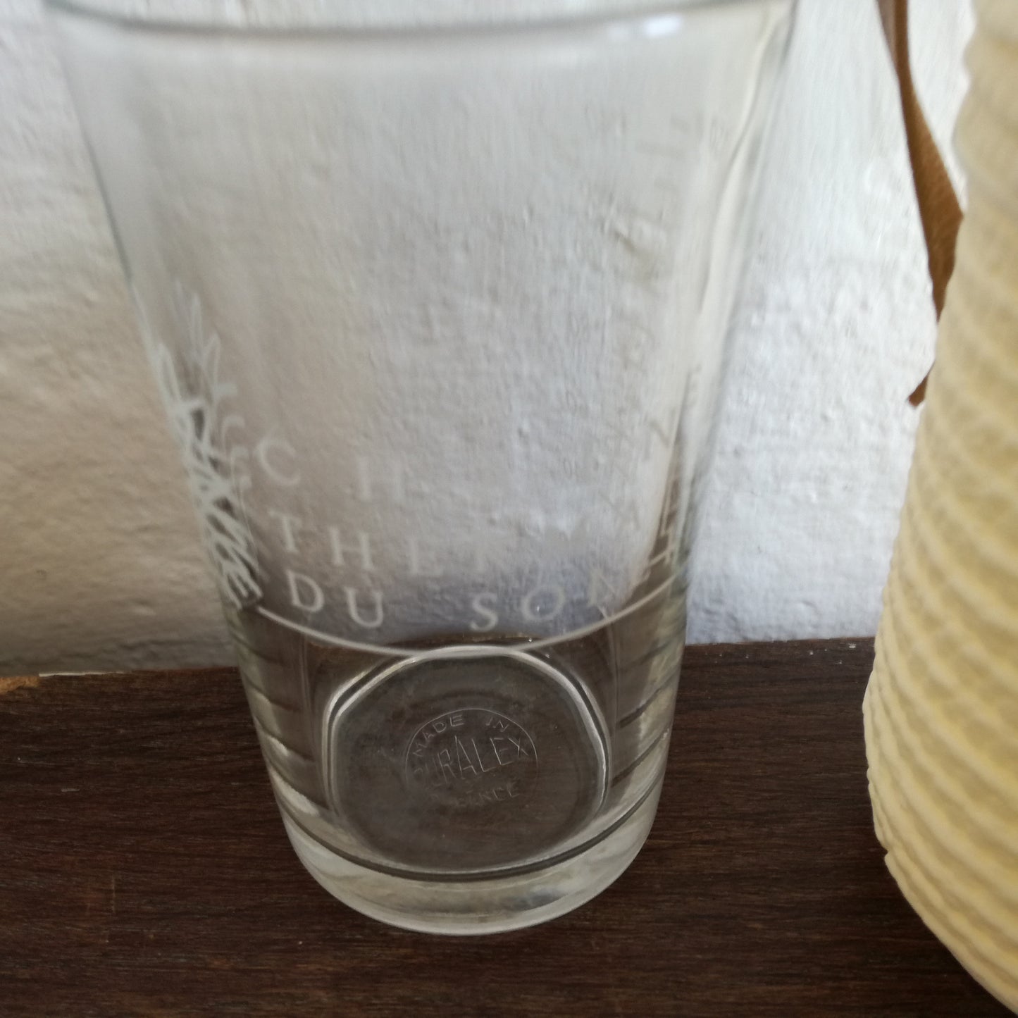 Verre de cure gradué Duralex pour la Chaîne thermale du soleil et son étui en plastique