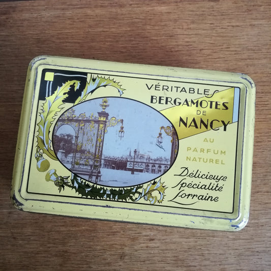 Boîte à confiserie en métal ancienne "Bergamotes de Nancy. Délicieuse spécialité lorraine"