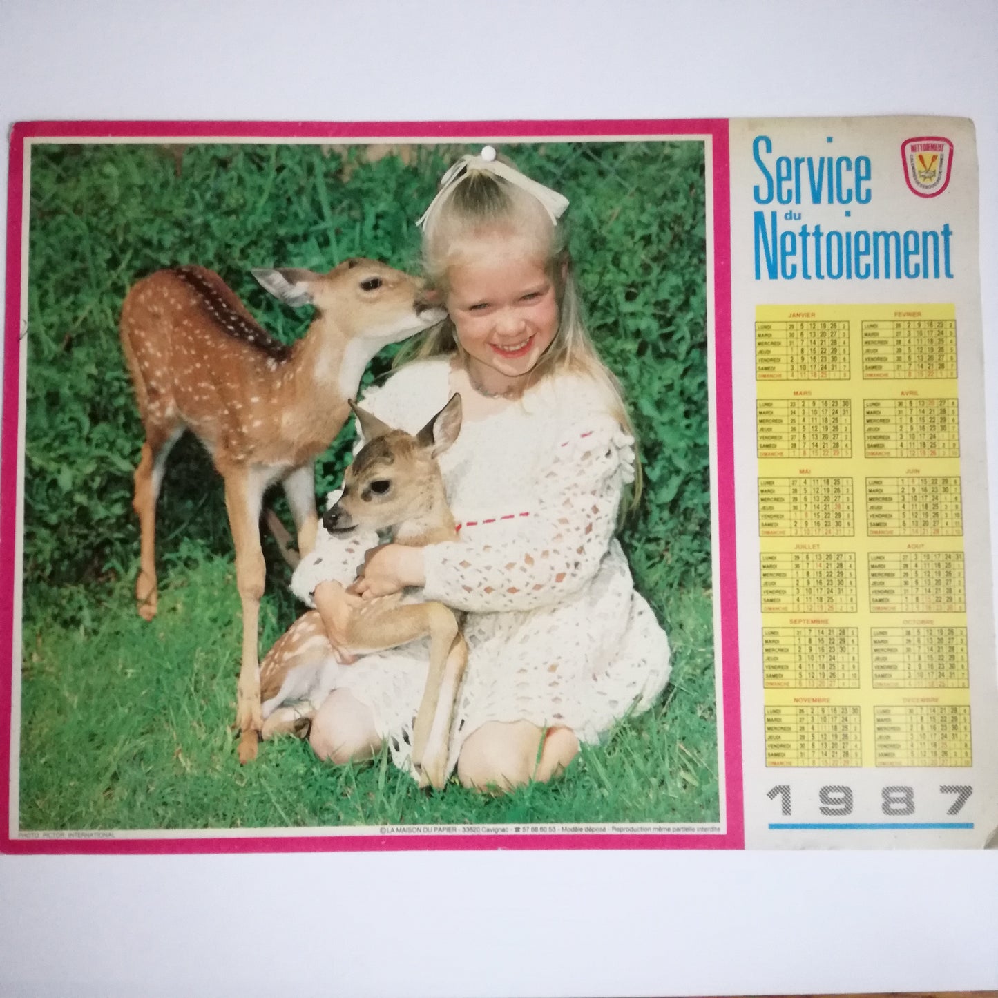 Calendrier almanach année 1987 (petite fille et faon)