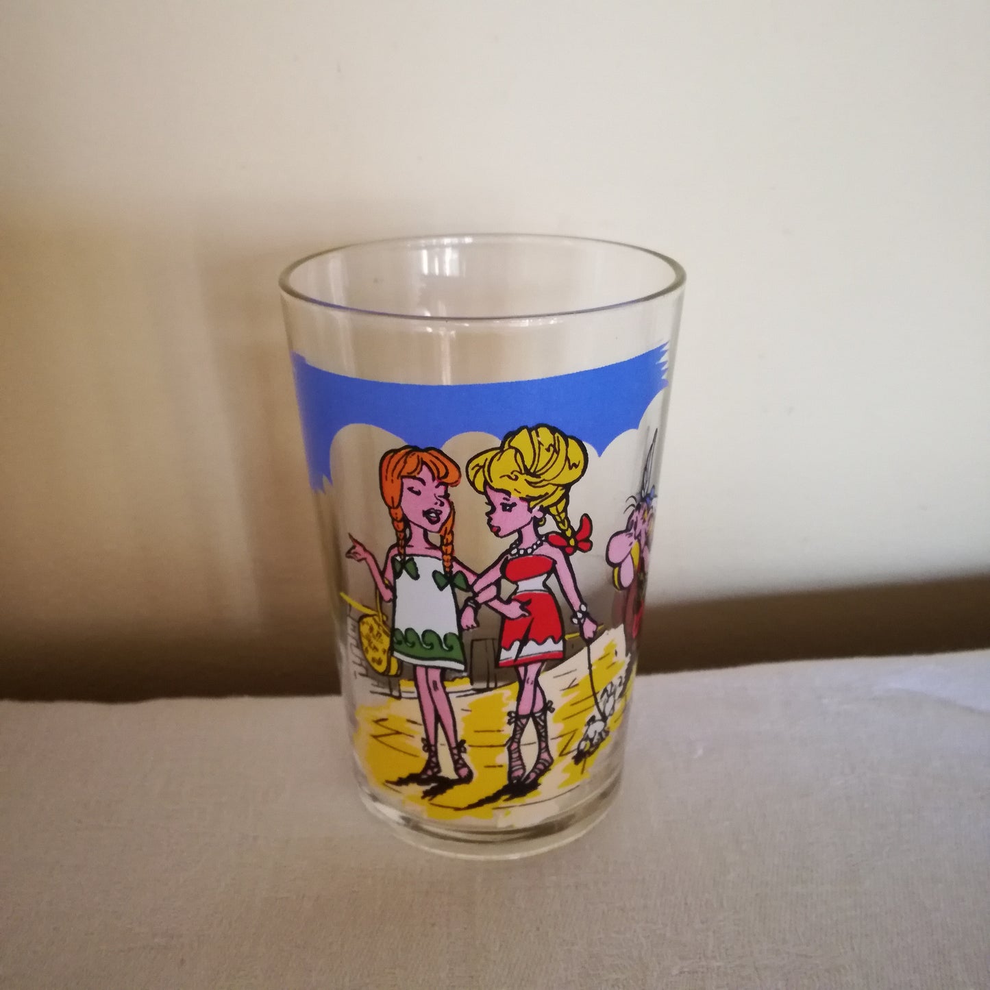 Verre à moutarde de collection Astérix : Falbala et Idéfix, VMC