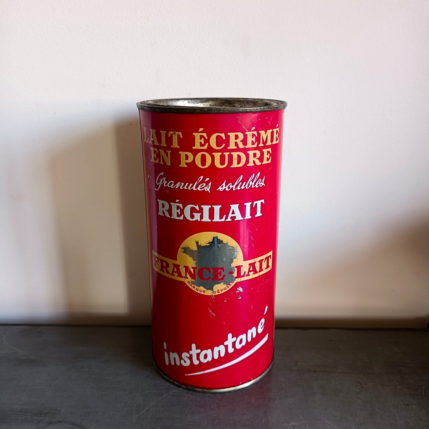 Boîte en métal publicitaire ancienne, Lait écrémé Régilait