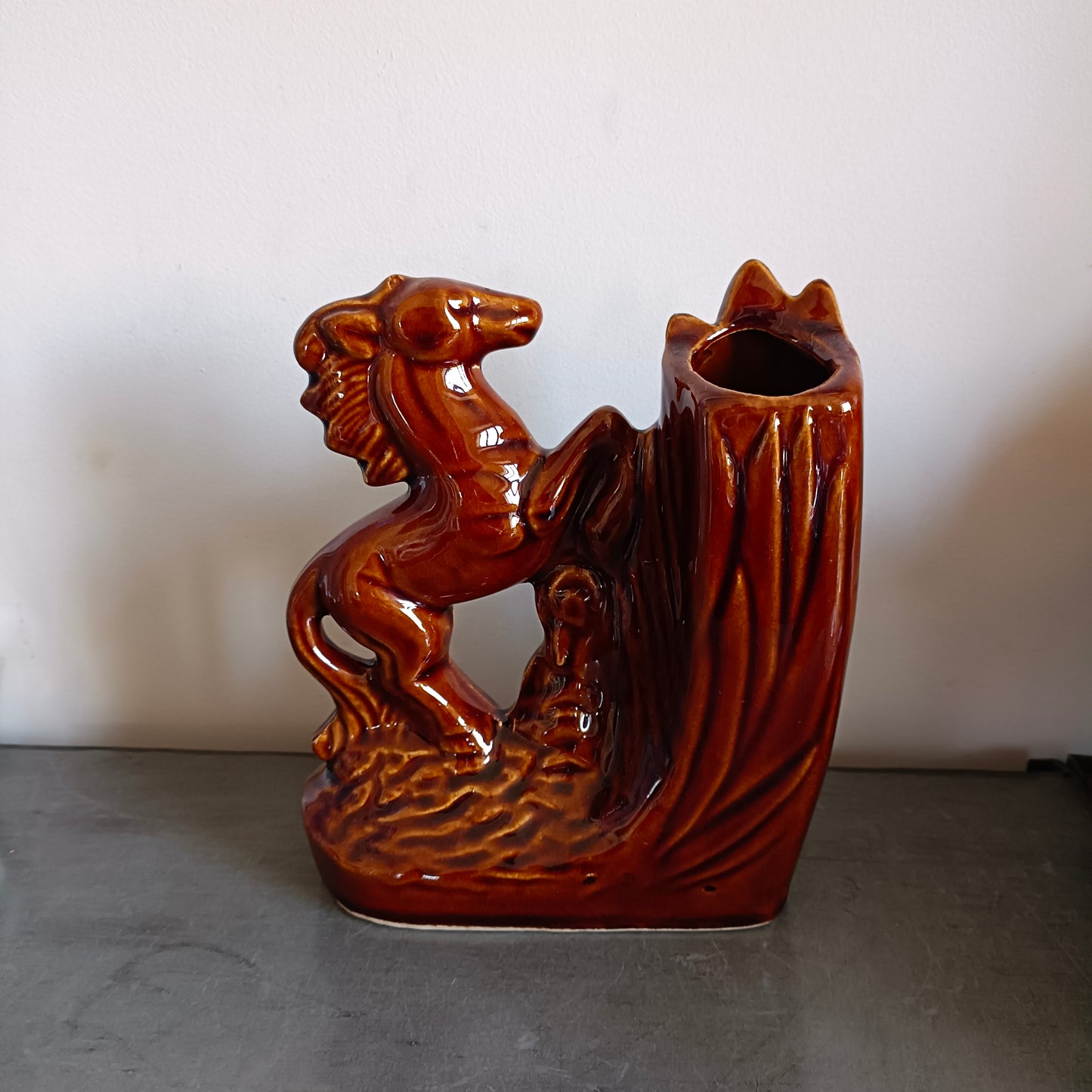 Soliflore petite sculpture de cheval en céramique