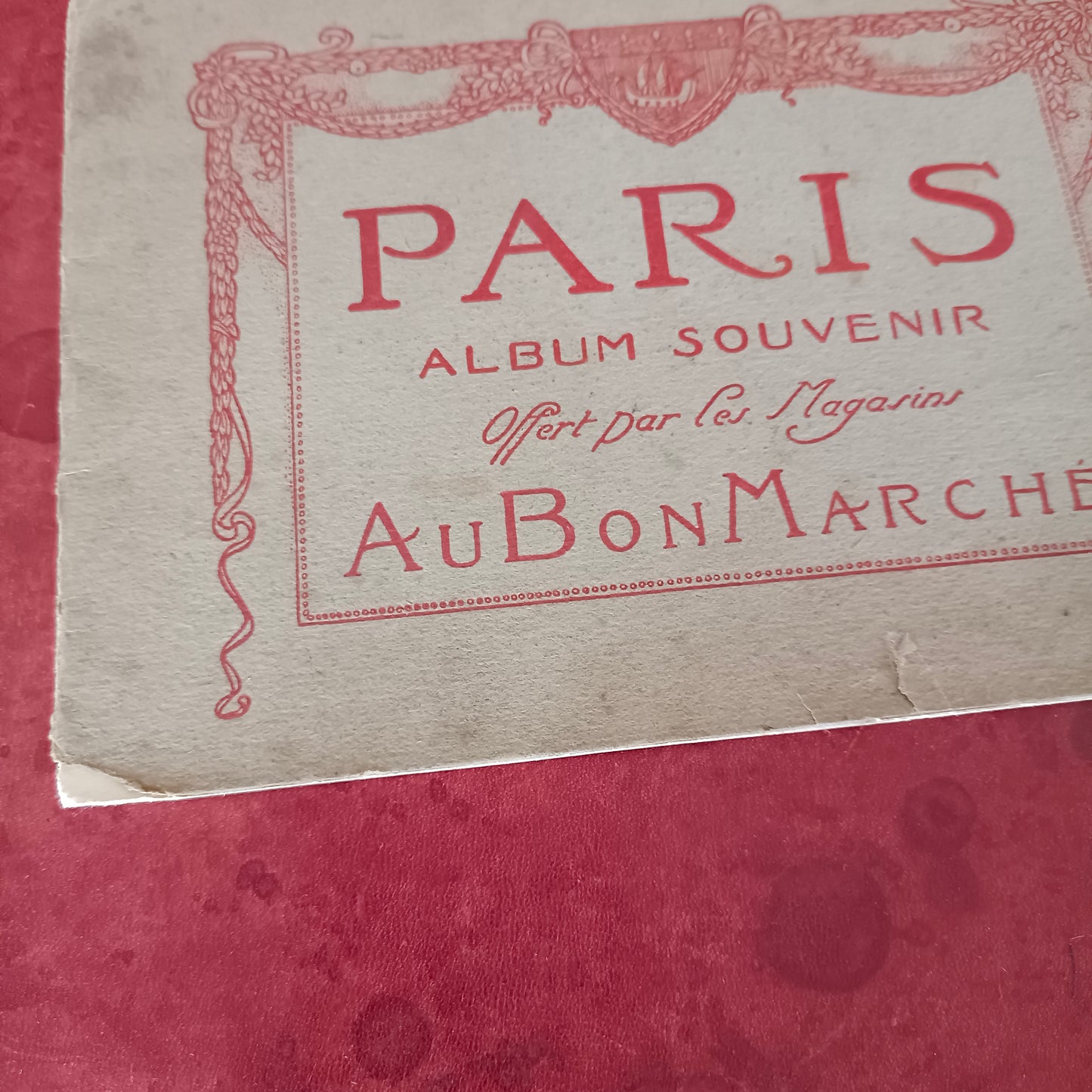 Album souvenir publicitaire de Paris vers 1900 (Bon Marché)