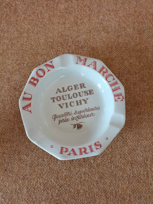 Cendrier publicitaire "Le Bon Marché" en porcelaine de Limoges Bernardaud