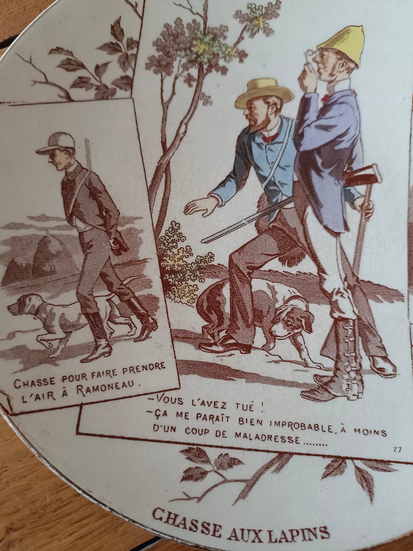 Assiette parlante série Chasseurs, numéro 11 "Chasse aux lapins" faïence U & C Sarreguemines