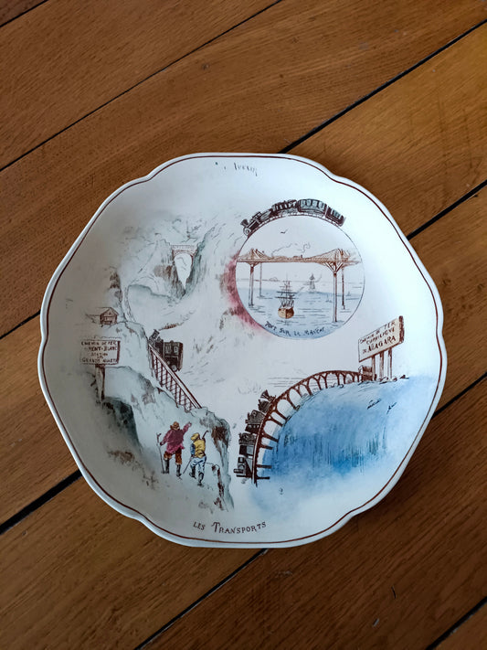 Assiette parlante "Les Transports" en Terre de Fer HB & Cie Choisy-le-Roi