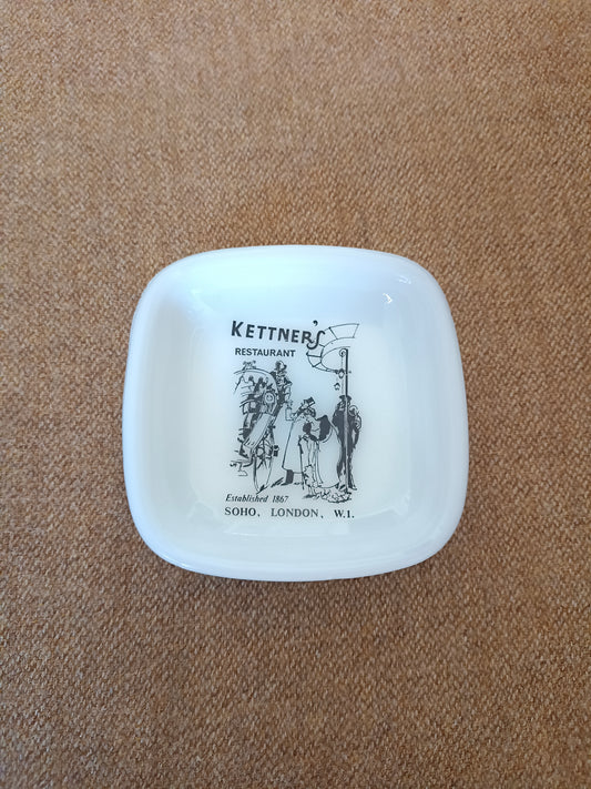 Coupelle publicitaire restaurant Kettner's, Soho London, Opalex