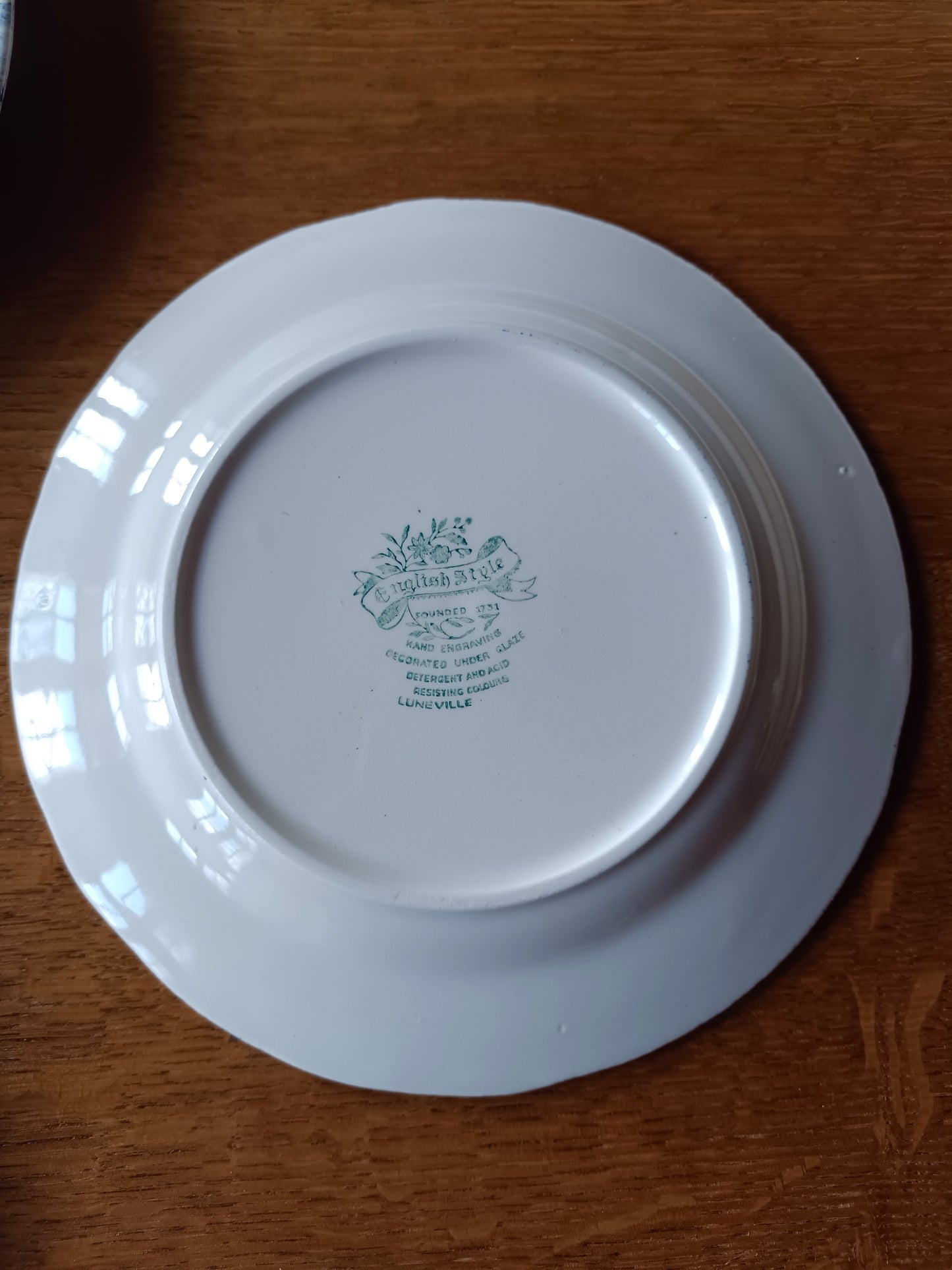 6 assiettes à dessert en faïence de Lunéville, modèle "English Style"