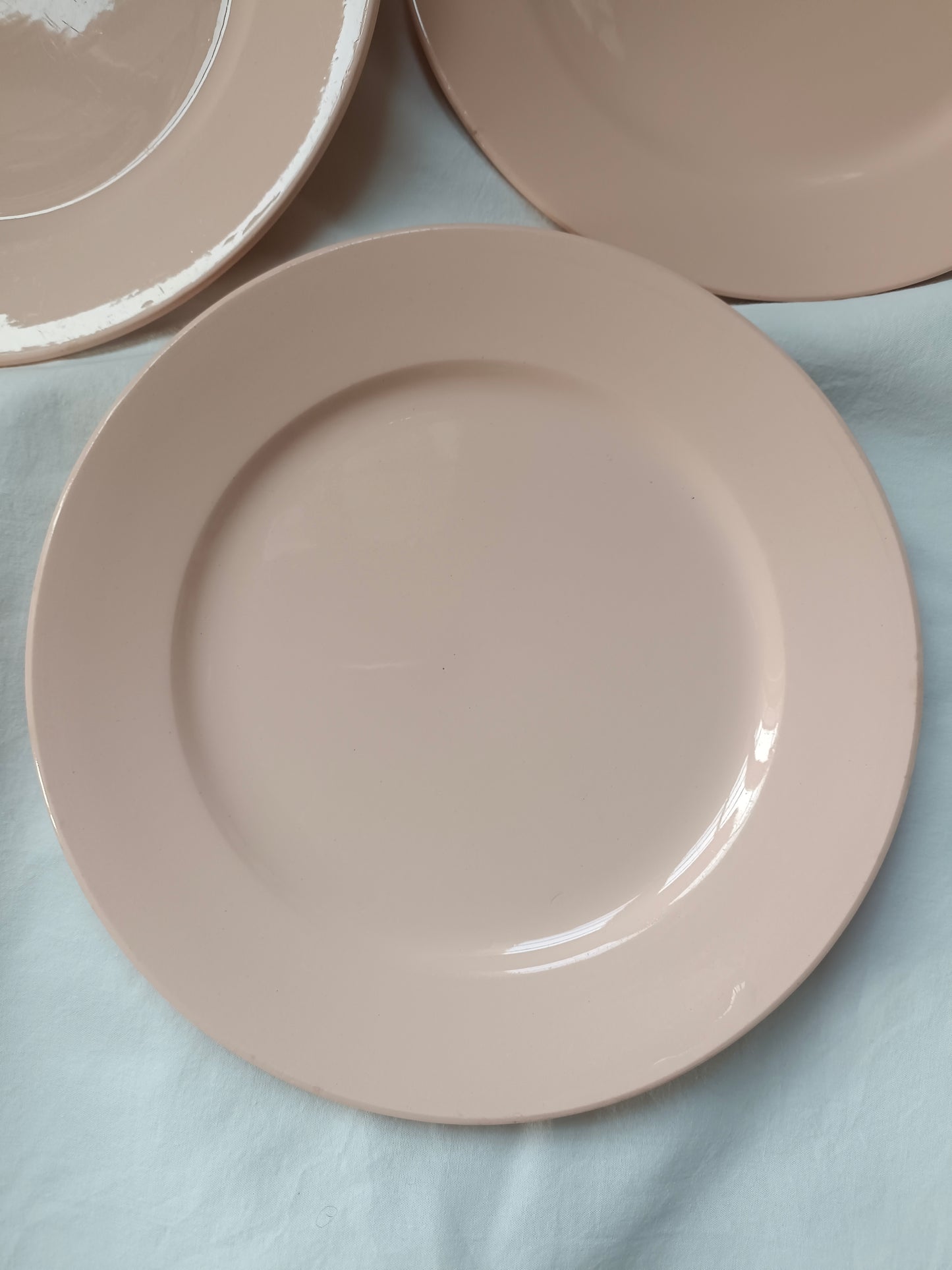 3 assiettes à dessert rose poudré Digoin & Sarreguemines