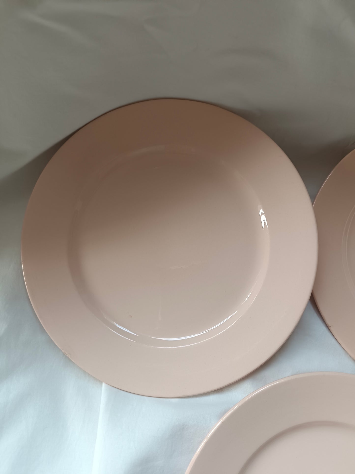 3 assiettes à dessert rose poudré Digoin & Sarreguemines