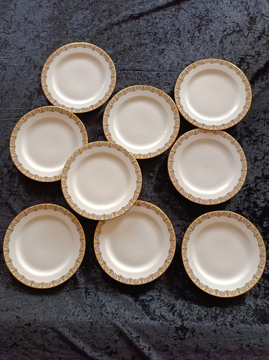 8 petites assiettes à gâteau en porcelaine de Limoges William GUERIN