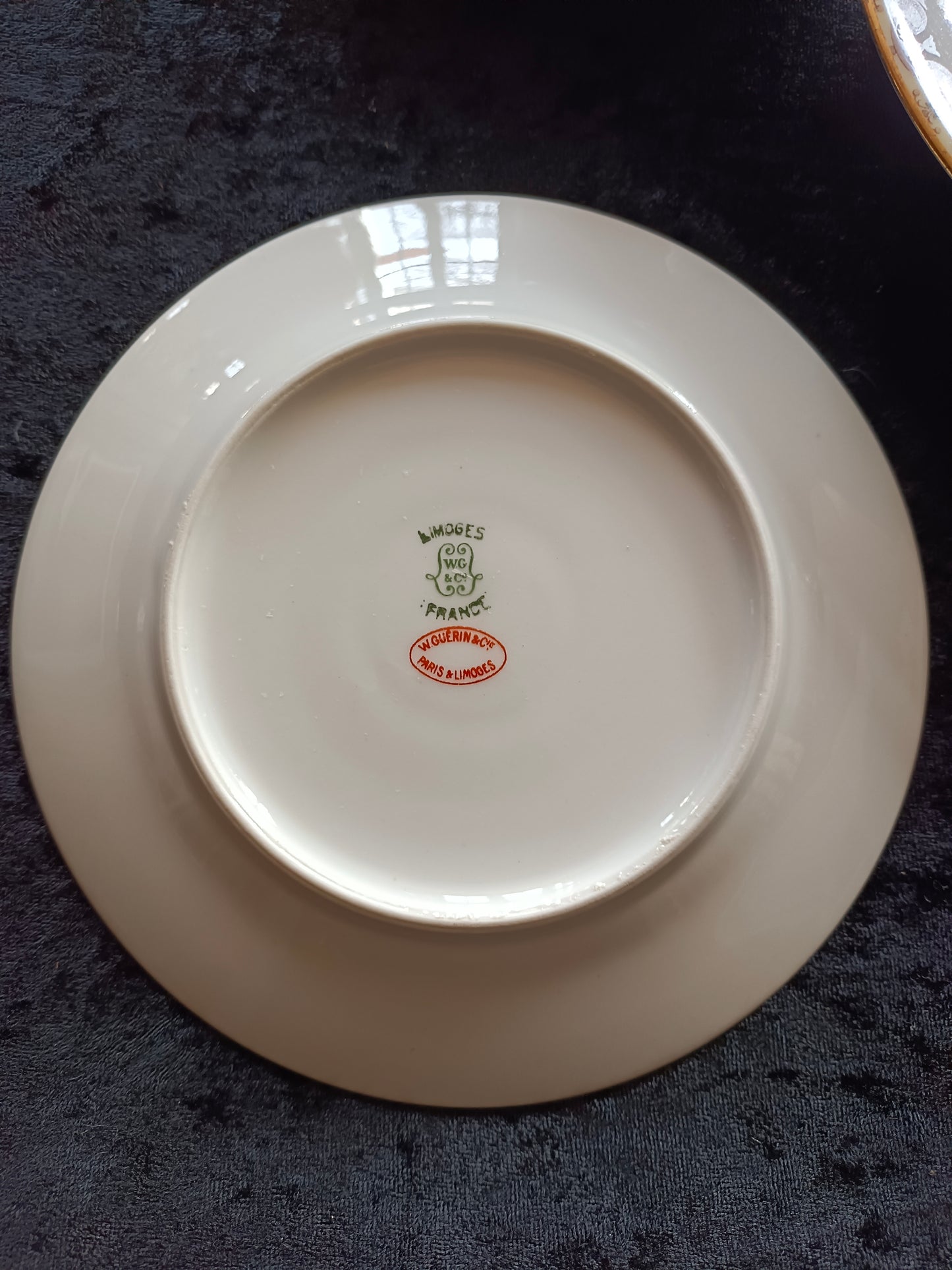 8 petites assiettes à gâteau en porcelaine de Limoges William GUERIN