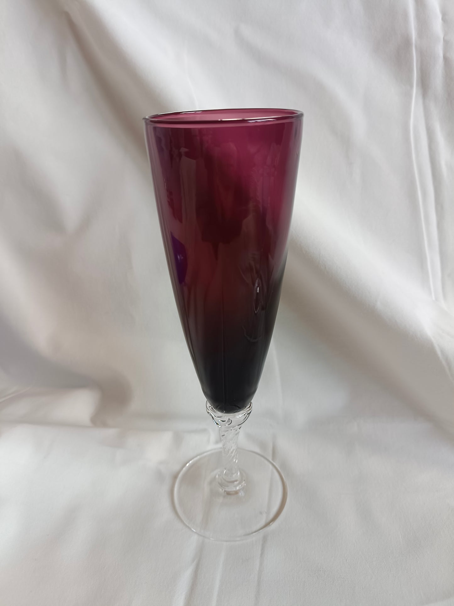 4 flûtes à champagne en verre coloré