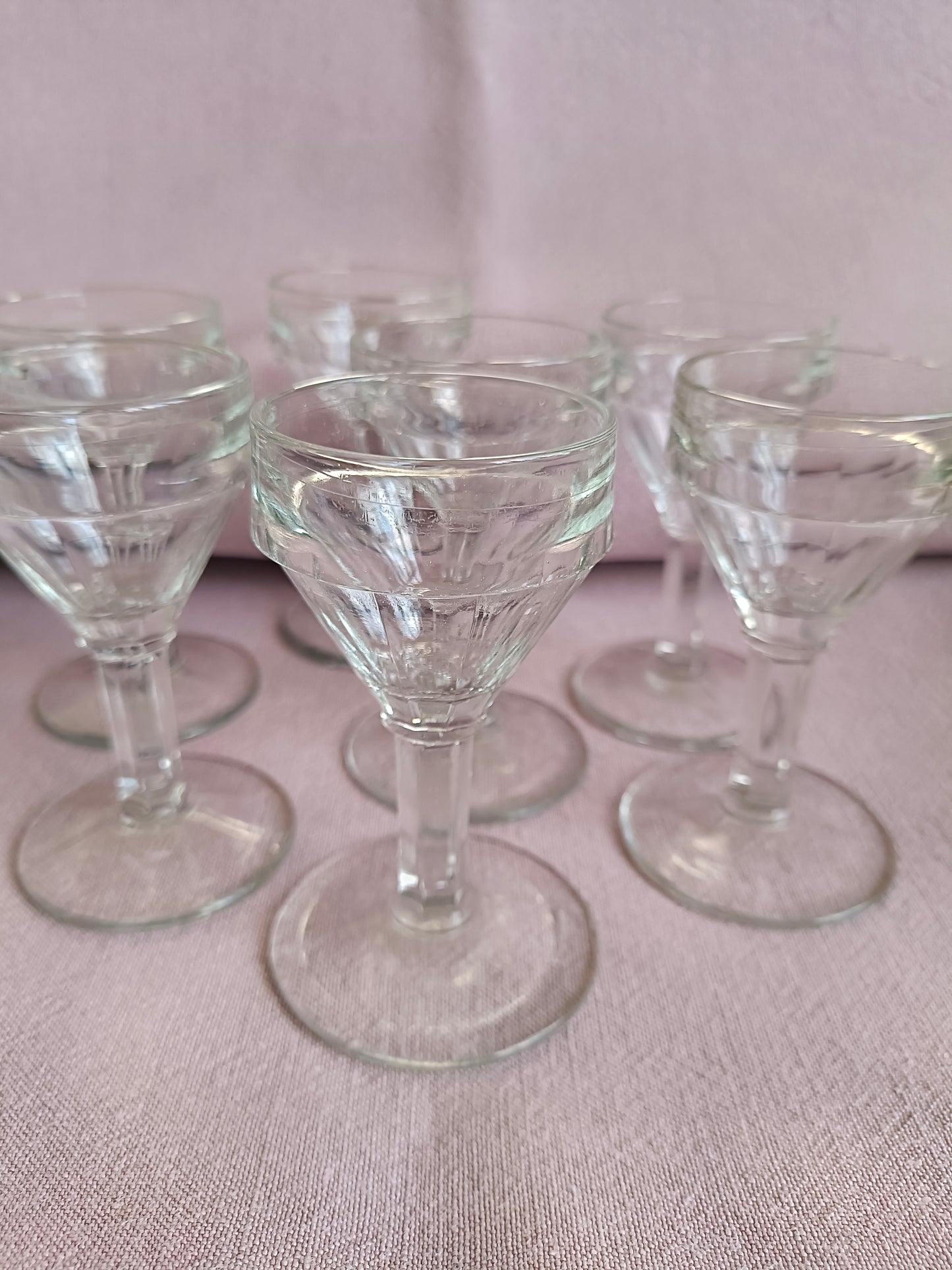 7 verres à liqueur de bistrot à pied
