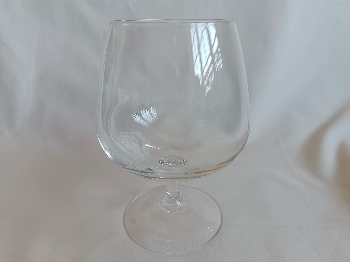 4 grands verres à vin de dégustation en cristal