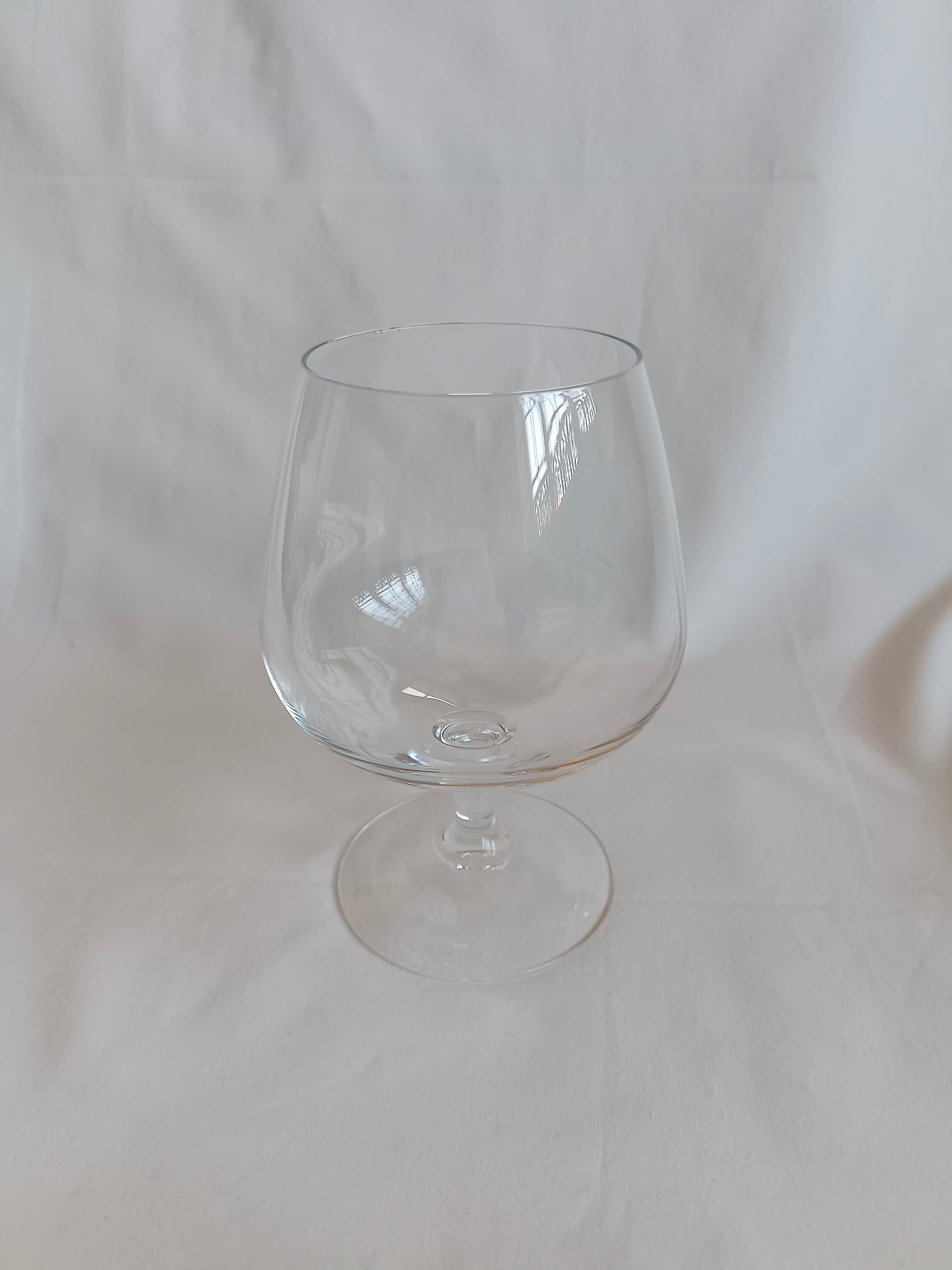 4 grands verres à vin de dégustation en cristal