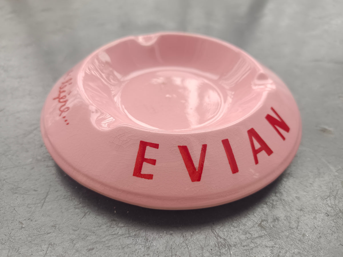 Cendrier publicitaire Evian en faïence Moulin des Loups