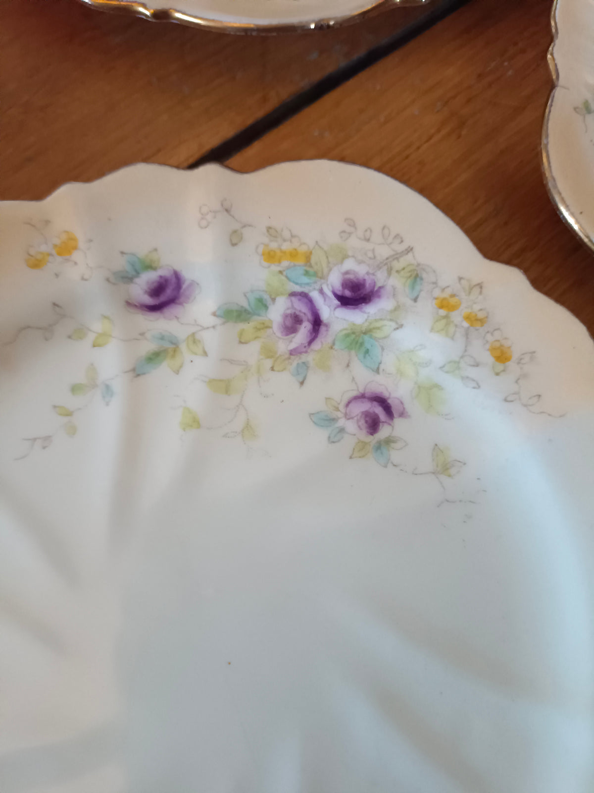 8 petites assiettes à mignardises en porcelaine anglaise Balmoral China par Redfern & Drakeford