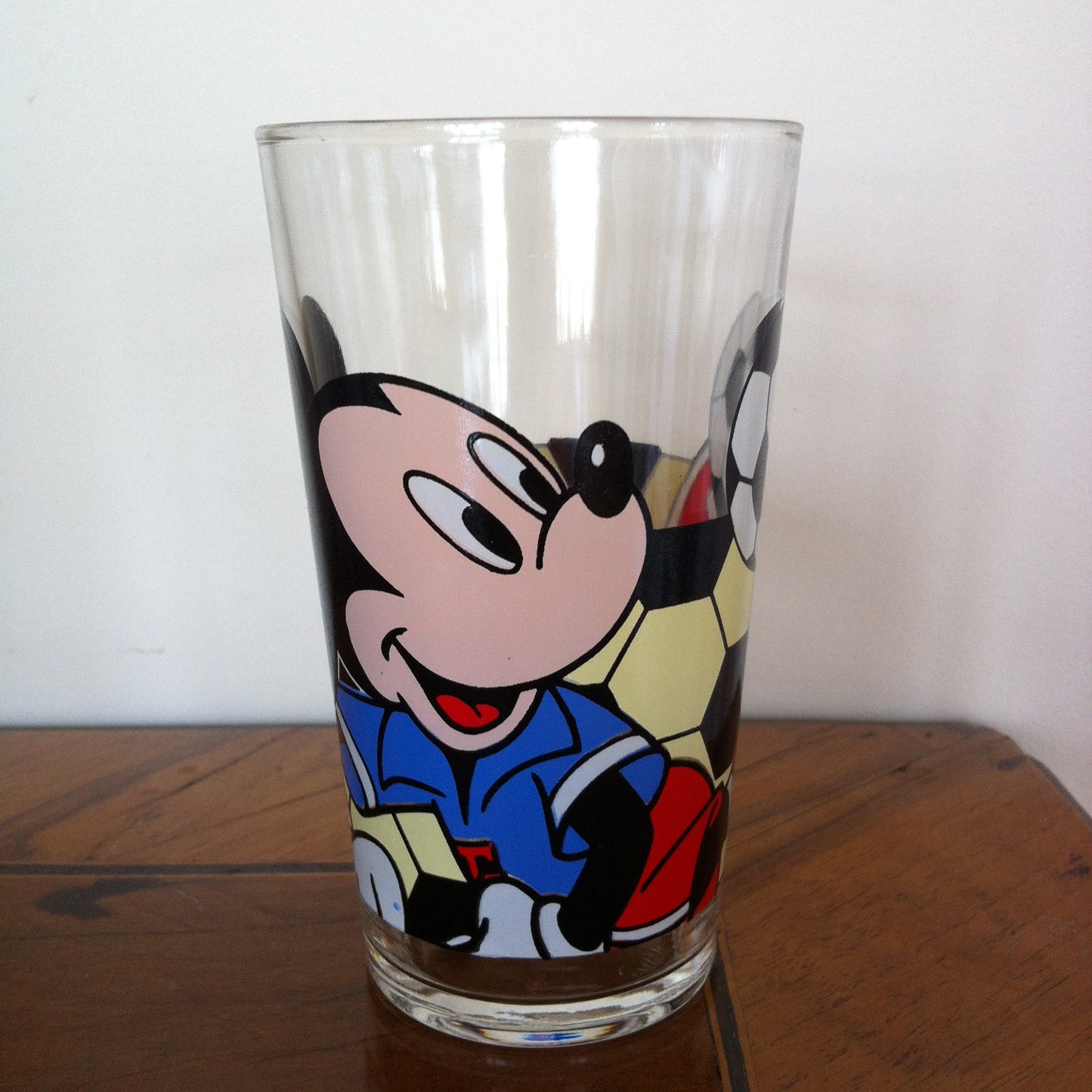 Verre Mickey Football Team, Disney