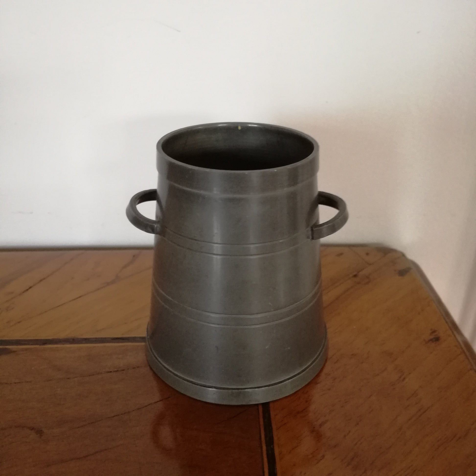 Pot  