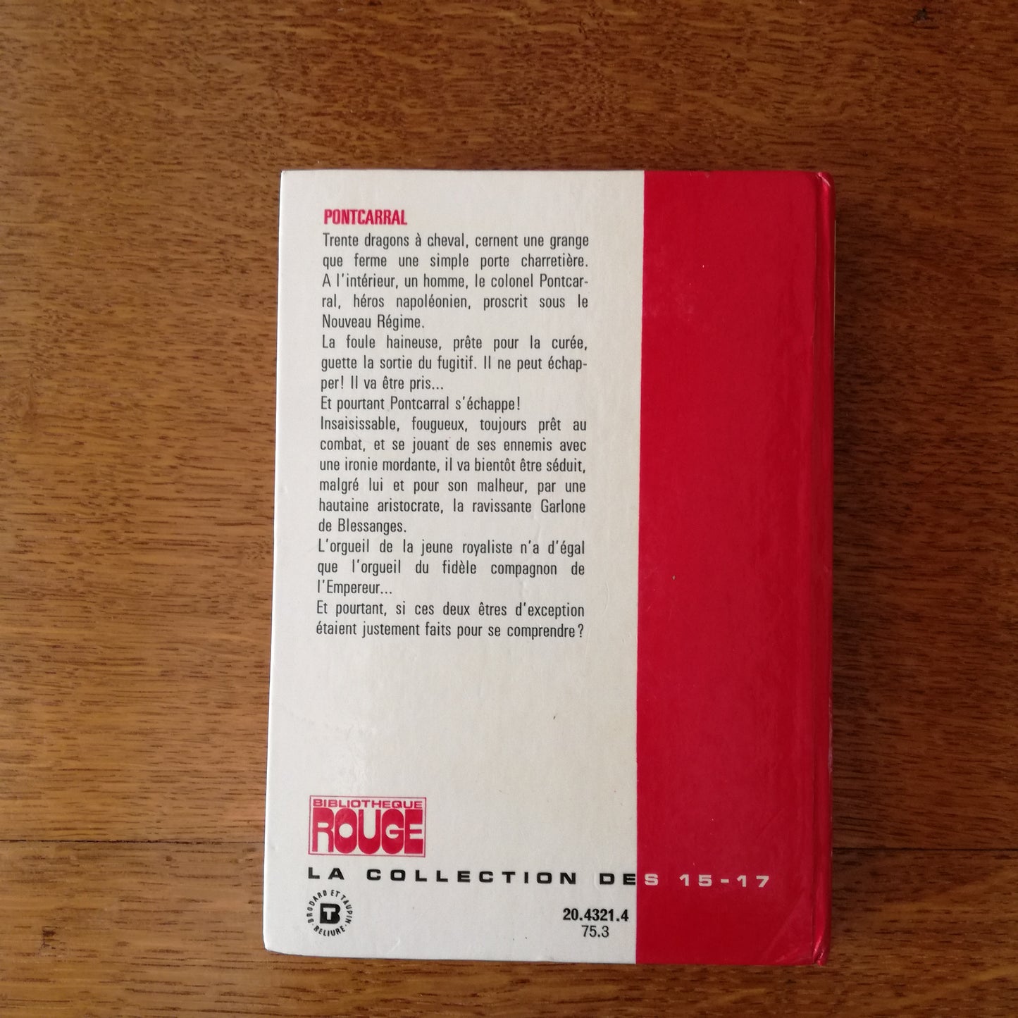 Livre jeunesse Bibliothèque Rouge Hachette