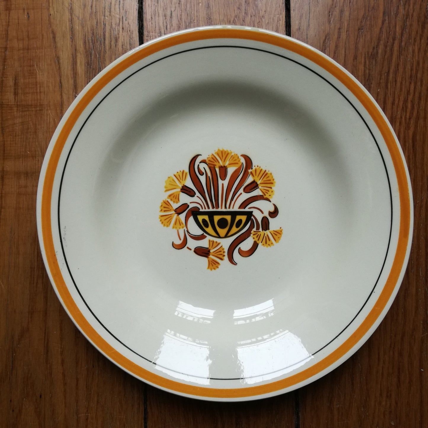 Assiette - creuse / calotte Œillet Creil & Montereau