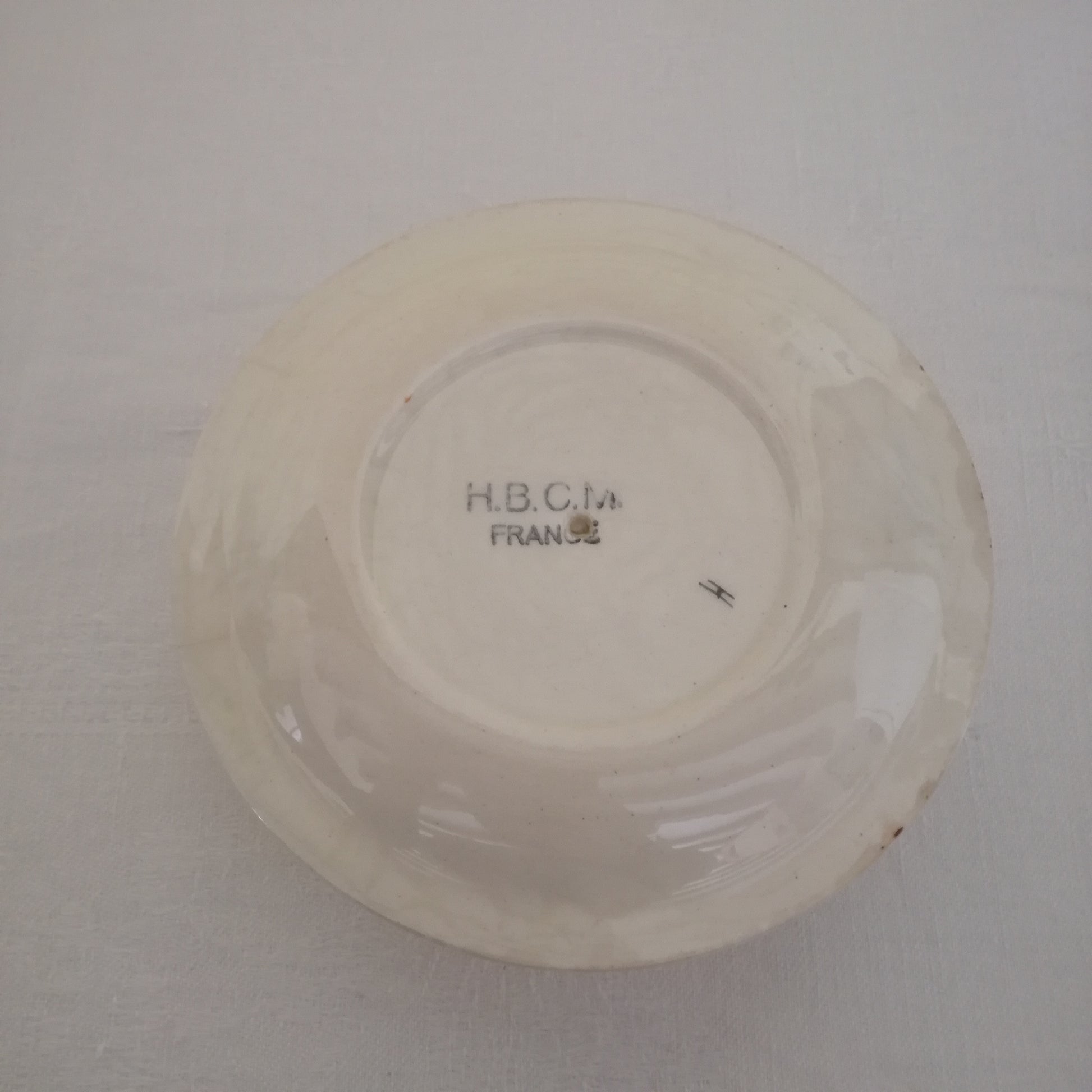 Plat Œillet HBCM (Hippolyte Boulenger - Creil & Montereau)