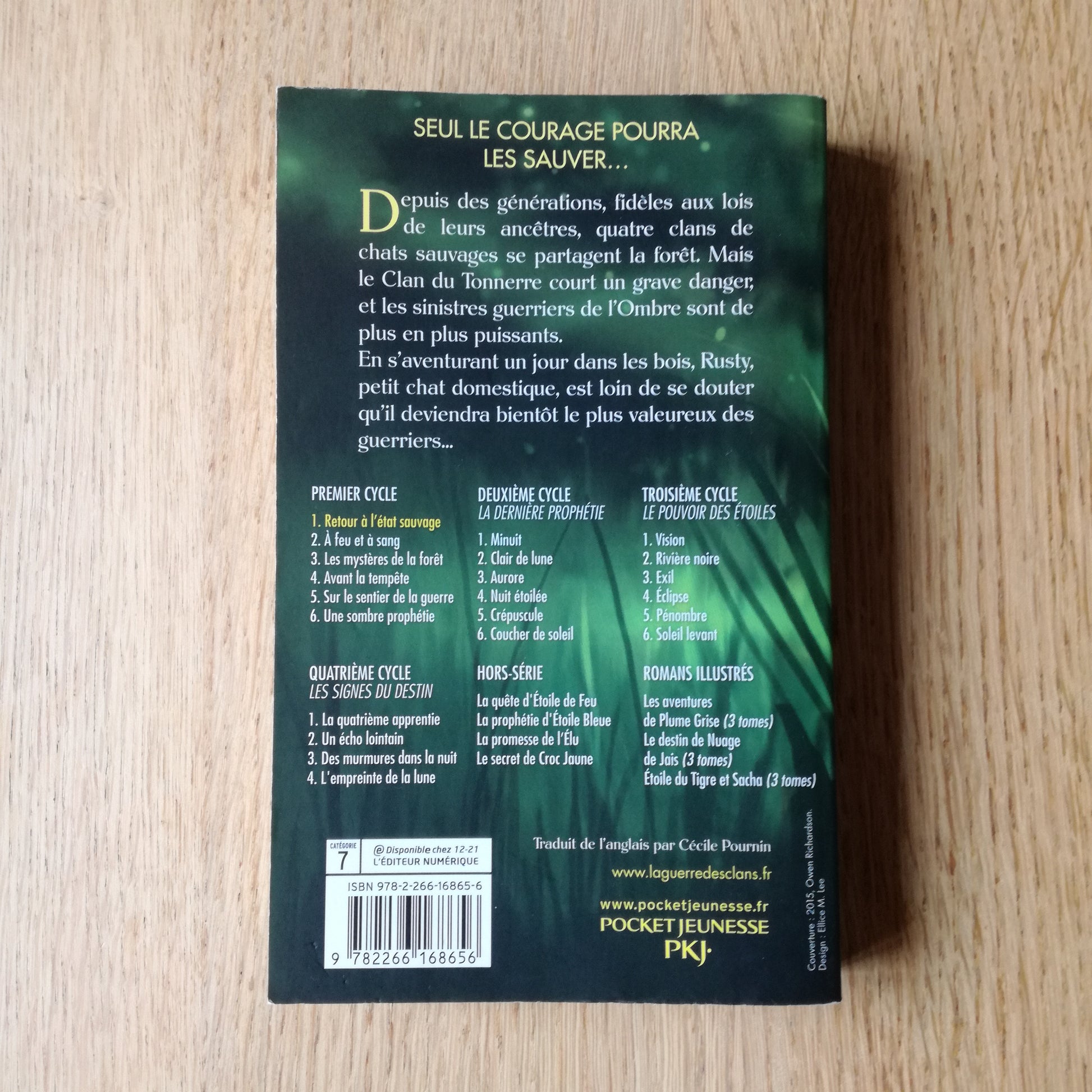 Livre jeunesse La Guerre des Clans Pocket