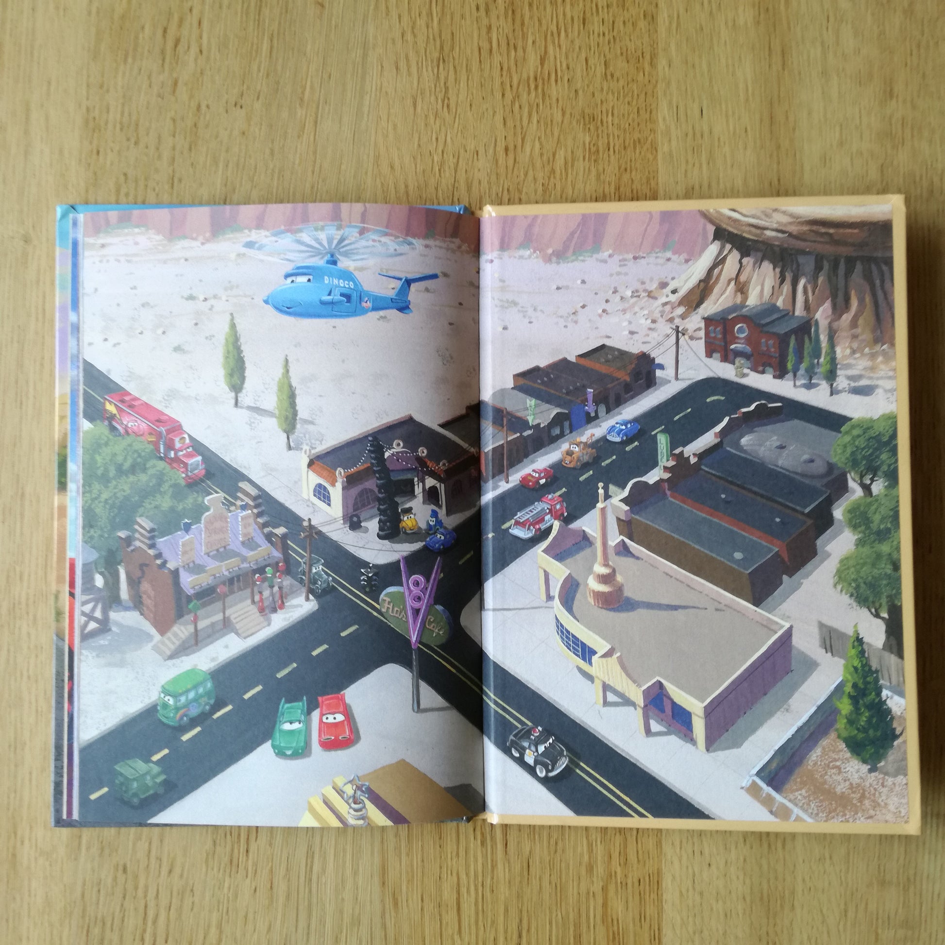 Livre jeunesse Disney Club du Livre Hachette