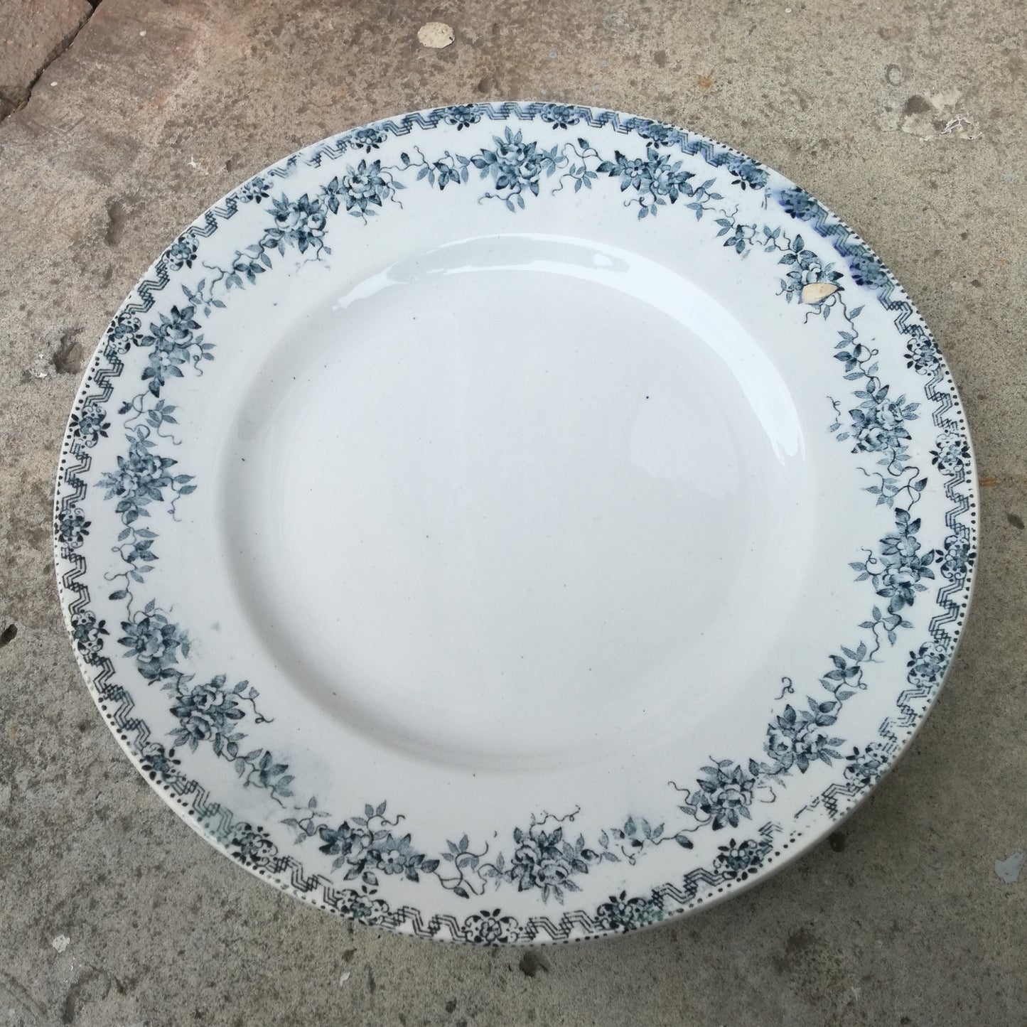 Assiette - grande plate Argenton Saint-Amand