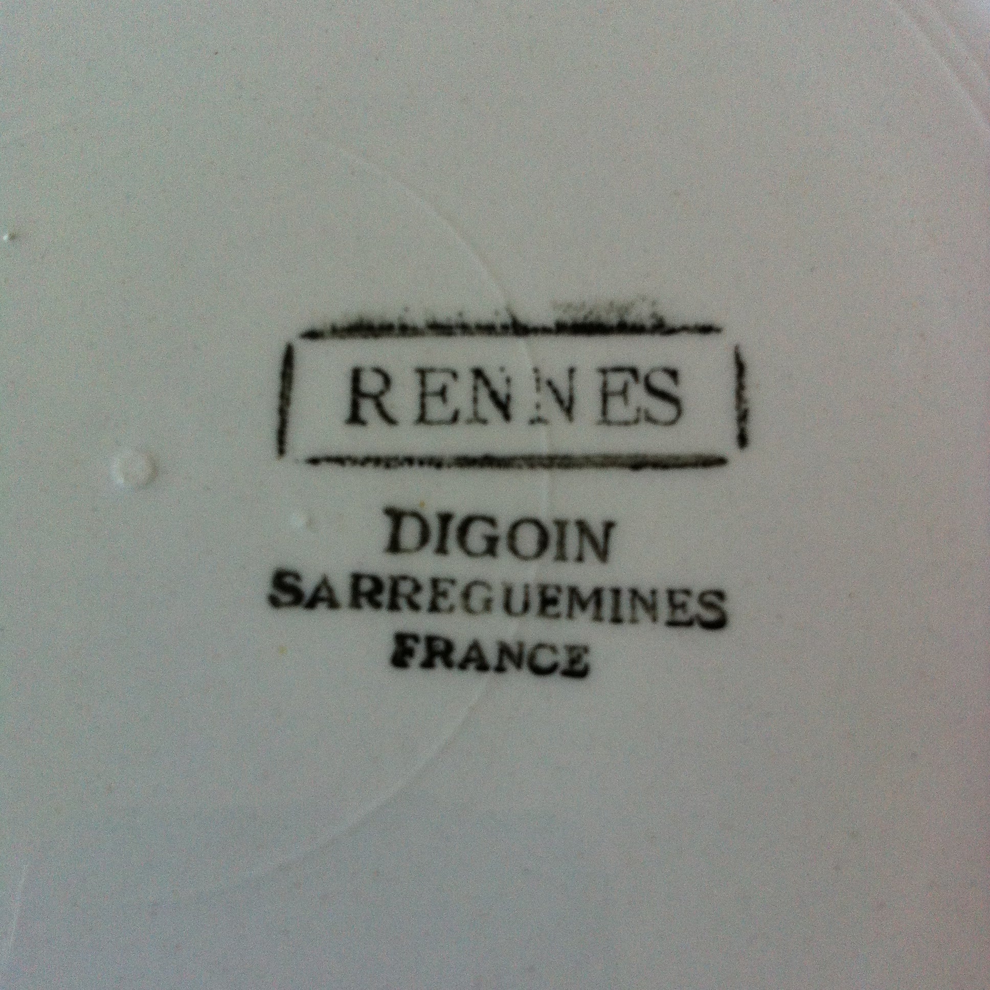Assiette - creuse / calotte Rennes Digoin & Sarreguemines