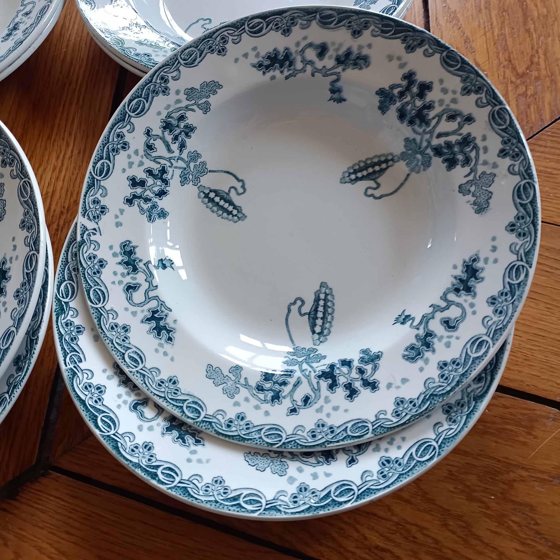 Assiette - creuse / calotte Modern Style Saint-Amand